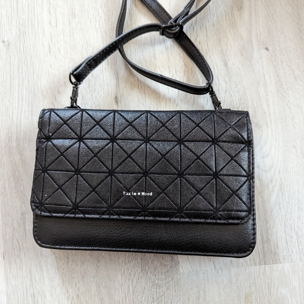 NWOT Pixie Mood Vegan 2 in 1 Wallet Purse